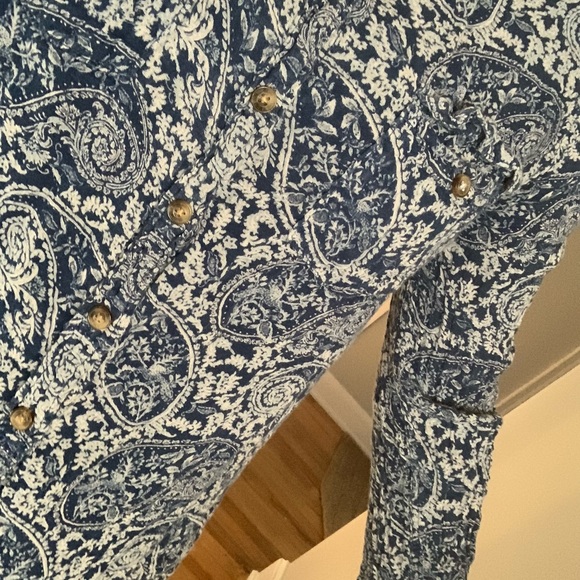 Paisley, chambray-esque blue button up - Picture 4 of 5